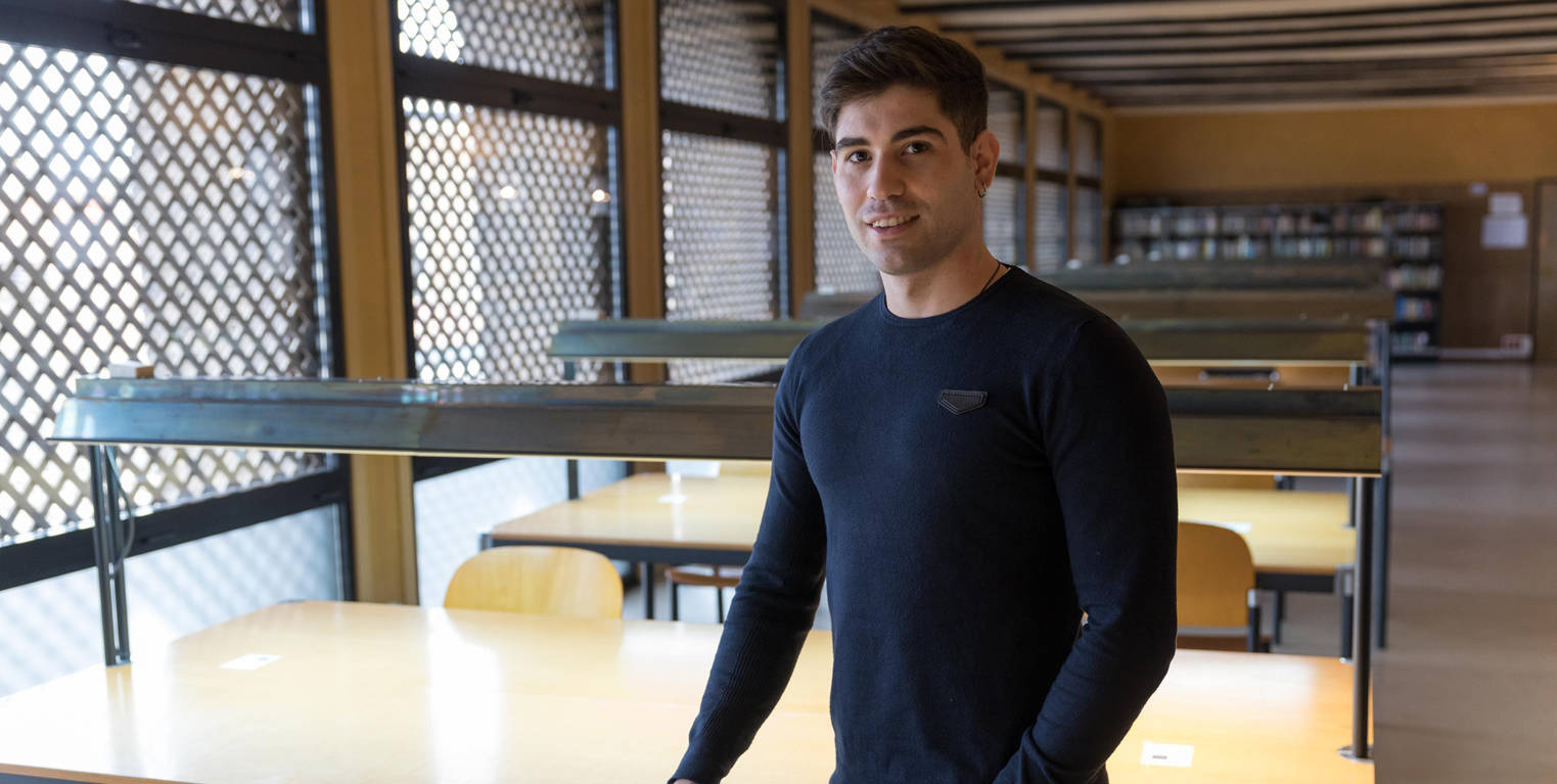 Julen Arellano Sandúa, en las instalaciones del centro de la UNED de Tudela.