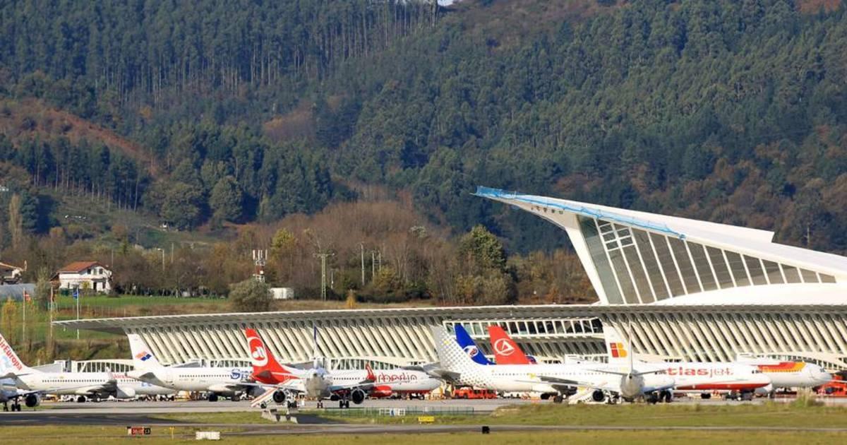 Una línea de autobús de Pamplona al aeropuerto de Bilbao | Noticias de